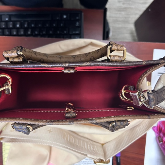 3100$ with wallet and strap - Picture 5 of 14